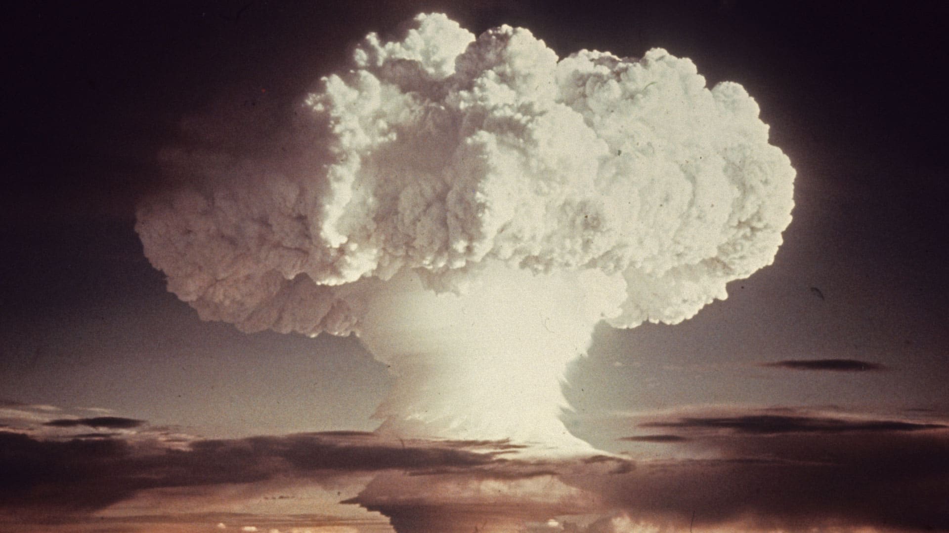Эпицентр взрыва «царь-бомбы» ан602.